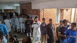 ৩৩ বছর পর জাহাঙ্গীরনগর বিশ্ববিদ্যালয়ে জাকসু ও হল সংসদ নির্বাচন শুরু