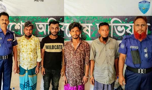 দেবীদ্বারে মাদকবিরোধী অভিযানে চারজনের ঠাঁই হলো কারাগারে