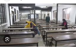 সিরাজগঞ্জে শিক্ষক-কর্মচারীদের অনির্দিষ্টকালের কর্মবিরতি