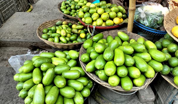 লেবুর রাজ্যেই আকাশছোঁয়া দাম, হালি ২২০ টাকা: নেপথ্যে কী