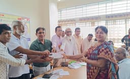 তারা ফ্যাসিস্টদের প্রতিষ্ঠিত করার জন্য পিআর চাচ্ছেন:  আনিসুর রহমান খোকন