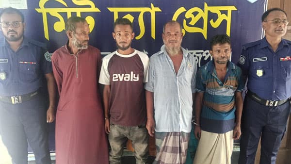 হাকিমপুর পুলিশের অভিযানে সাজাপ্রাপ্ত ও মাদকদ্রব্য সহ ৫ জন গ্রেফতার