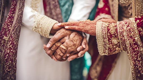 প্রেমিকের সাথে পালাল মা, বাবার বিয়ে আয়োজন করল ছেলে !