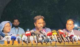 জুলাই স্মৃতি ফাউন্ডেশনের সিইও পদ থেকে স্নিগ্ধের পদত্যাগ