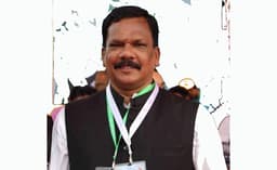 নোয়াখালী পৌরসভা আ.লীগের সভাপতি ঢাকায় গ্রেপ্তার