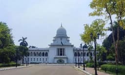 দুর্নীতির অভিযোগে হাইকোর্ট বিচারপতির আকস্মিক পদত্যাগ