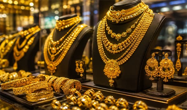 তিন দফা কমার পর ফের বাড়ল স্বর্ণের দাম