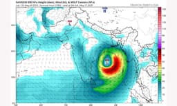 বঙ্গোপসাগরে শক্তিশালী ঘূর্ণিঝড় "গুজব" নিয়ে আতঙ্ক