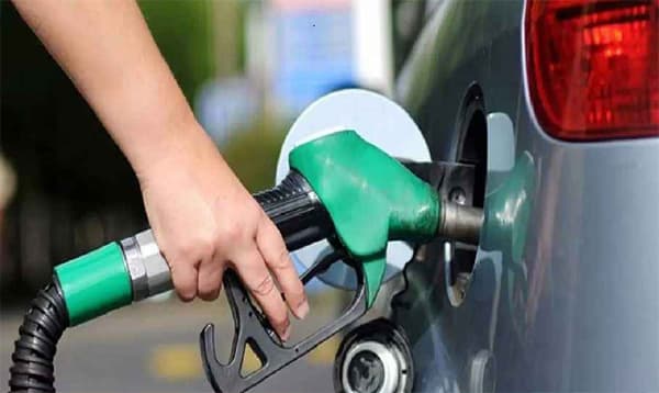 হরমুজ প্রণালি খুলে দেওয়ার ঘোষণায় বিশ্ববাজারে তেলের বড় পতন