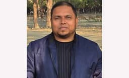 কুয়াকাটায় নিষেধাজ্ঞা অমান্য করে মার্কেট নির্মাণ, ইউএনওকে শোকজ