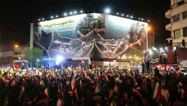 ইরানে প্রতিরক্ষায় ২৬ মিলিয়ন নাগরিক স্বেচ্ছাসেবী নিবন্ধিত