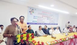 জাতীয়তাবাদী আইনজীবী ফোরামের সদস্য সচিবকে জাতীয় প্রেসক্লাবে সংবর্ধনা