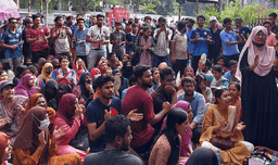 কাকরাইল মোড়ে অনশন, যমুনা অভিমুখে জবি শিক্ষার্থীরা