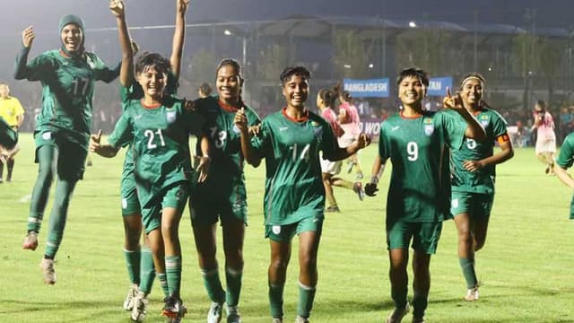 সাফ অনূর্ধ্ব-২০ নারী ফুটবলে জয়রথ অব্যাহত বাংলাদেশের