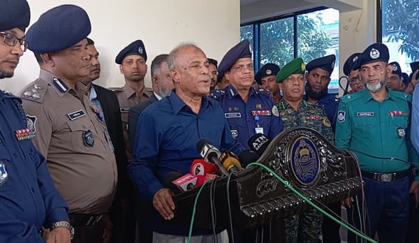 ট্রাইব্যুনালের রায় কার্যকর নিশ্চিতে প্রস্তুত আইনশৃঙ্খলা বাহিনী: স্বরাষ্ট্র উপদেষ্টা