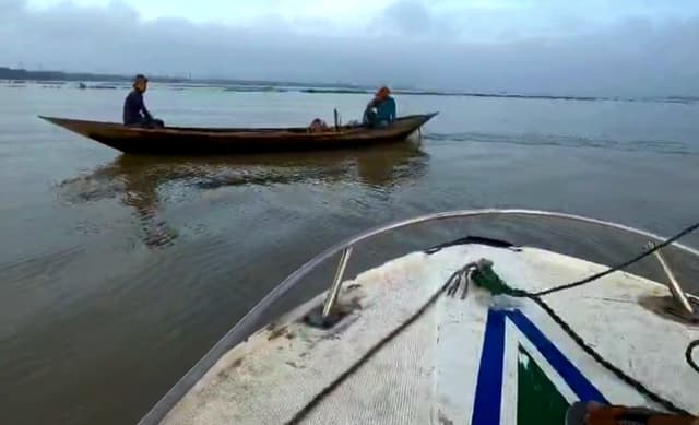 হিজলায় ইলিশ রক্ষা অভিযানে সাত দিনে ৯৯ জেলের কারাদণ্ড