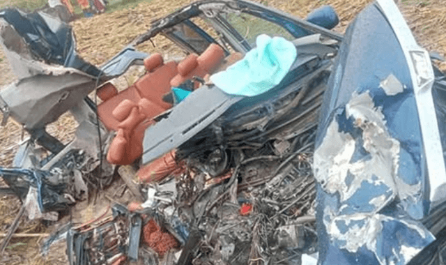 দিনাজপুরে ট্রাক-মাইক্রোবাস সংঘর্ষে প্রাণ গেল ৩ জনের