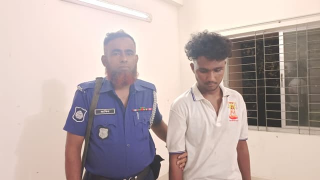 ডাসারে কপোত-কপোতীকে জিম্মি করে চাঁদা দাবির অভিযোগে যুবক গ্রেফতার