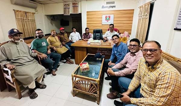 সাংবাদিক এহসানের বিরুদ্ধে বিএনপি নেতার মামলা, নিন্দা ও প্রত্যাহারের দাবি