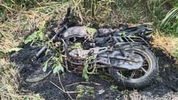 রাজৈরে ভোটকেন্দ্রের পাশে মোটরসাইকেল আগুন