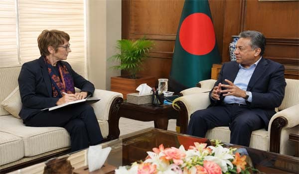 জনগণের স্বার্থ রক্ষায় ধীরগতির সংস্কারে সম্মত আইএমএফ ও সরকার