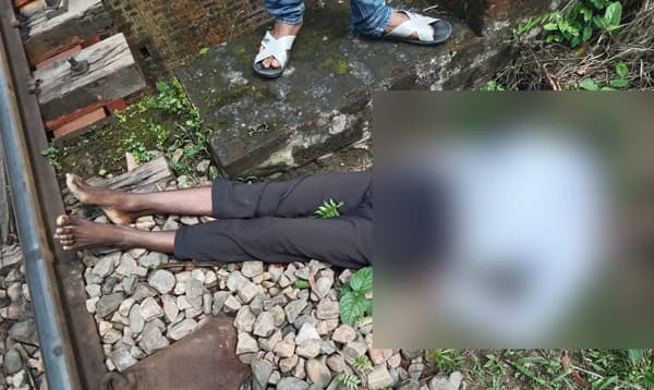 কমলগঞ্জে ট্রেনে কাটা পড়ে অজ্ঞাত যুবকের মৃত্যু