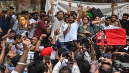 দিল্লিতে শিক্ষার্থীদের টানা আন্দোলন, শিক্ষামন্ত্রীর পদত্যাগ দাবি