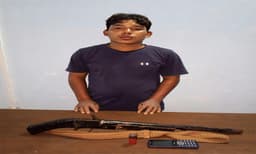 খাগড়াছড়িতে ইউপিডিএফ কালেক্টর অস্ত্রসহ সেনা অভিযানে আটক