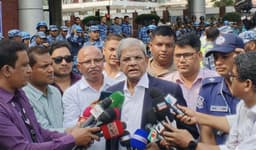 খালেদা জিয়া গণতন্ত্রের প্রতীক হয়ে ফিরেছেন: মির্জা ফখরুল