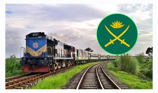 বনলতা এক্সপ্রেস ট্রেন তল্লাশি, অস্ত্র ও বিস্ফোরক জব্দ