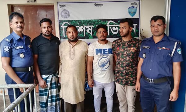 দেবীদ্বারে নাশকতা ও সাব্বির হত্যা মামলায় আ’লীগের ৪ নেতা-কর্মী আটক