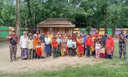 বড়লেখায় বিএসএফের পুশইন, নারী-শিশুসহ শতাধিক আটক