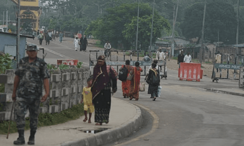 নেপালে কারফিউ প্রত্যাহার, স্বাভাবিক হচ্ছে জনজীবন