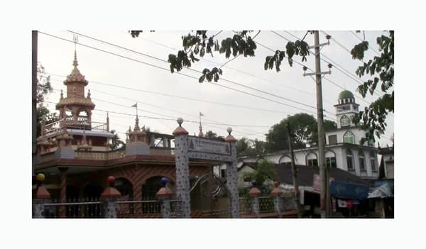 পাশাপাশি মসজিদ-মন্দির, মৌলভীবাজারে যুগ যুগ ধরে অটুট সম্প্রীতি