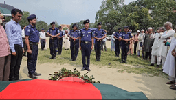 বীর মুক্তিযোদ্ধা মুকুলের মৃত্যুতে শোকের ছায়া নওগাঁয়