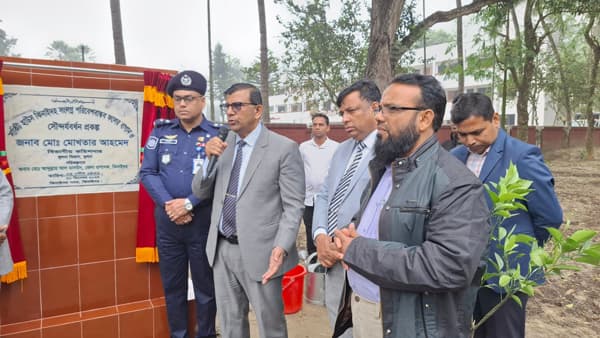 জনগণের সহযোগিতায় নির্বাচন শান্তিপূর্ণ ও উৎসবমুখর হবে: বিভাগীয় কমিশনার