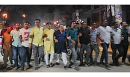 ষড়যন্ত্র-প্রোপাগান্ডার বিরুদ্ধে নওগাঁয় মশাল মিছিল বিএনপির