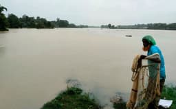 গোমতীর গর্জন শুনে নির্ঘুম রাত কুমিল্লাবাসীর, সতর্ক প্রশাসন