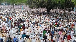 ছয় লাখ মুসল্লিতে পূর্ণ শোলাকিয়ার ১৯৯তম ঈদ জামাত