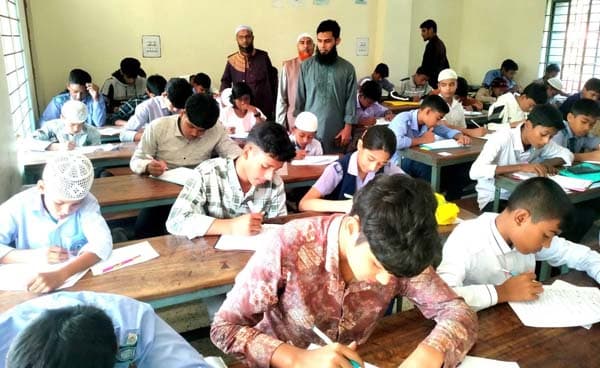 আত্রাইয়ে খবিরুল ফাউন্ডেশনের প্রাথমিক ও জুনিয়র মেধা যাচাই অনুষ্ঠিত