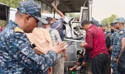 রামপালে বাস-মাইক্রোবাস সংঘর্ষে নিহত অন্তত ১২ জন