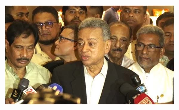 ভোট দিয়ে প্রতিনিধি নির্বাচনের জন্য সবাই অপেক্ষা করছে : আমীর খসরু