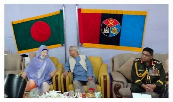 সেনাকুঞ্জে খালেদা জিয়া, প্রধান উপদেষ্টার সাথে কুশল বিনিময় 