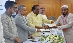 চালকের অদক্ষতা ও ত্রুটিযুক্ত যান দুর্ঘটনার প্রধান কারণ: সেতুমন্ত্রী