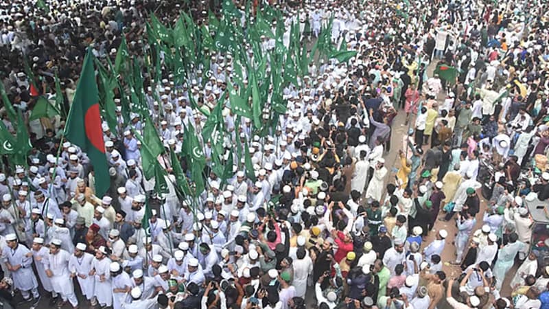 চট্টগ্রামে ঈদে মিলাদুন্নবী জশনে জুলুসে দুর্ঘটনা, দুই নিহত