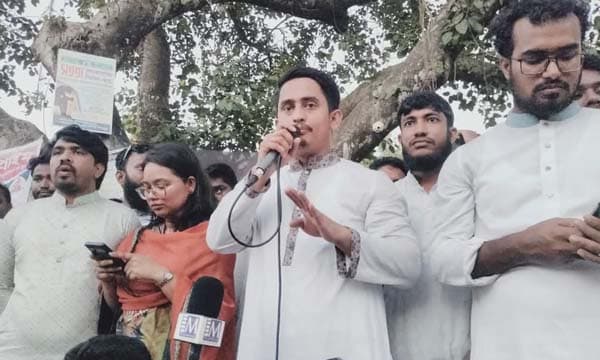 ফ্যাসিস্ট হাসিনার বিরুদ্ধে সতর্ক থাকার আহ্বান সারজিসের