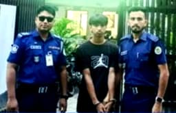 হিজলায় শিশু ধর্ষণ চেষ্টা মামলার আসামি ঢাকা থেকে গ্রেফতার