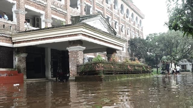 নোয়াখালীতে সর্বোচ্চ বৃষ্টি, জলাবদ্ধতায় দুর্ভোগ চরমে