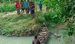 রাজাপুরে ভেসে থাকা লাশে এলাকাজুড়ে চাঞ্চল্য