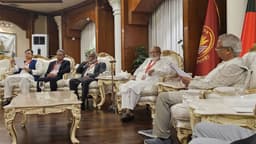 যমুনায় ইউনূস-বিএনপি বৈঠক: ভোট রাজনীতিতে নতুন মোড়?